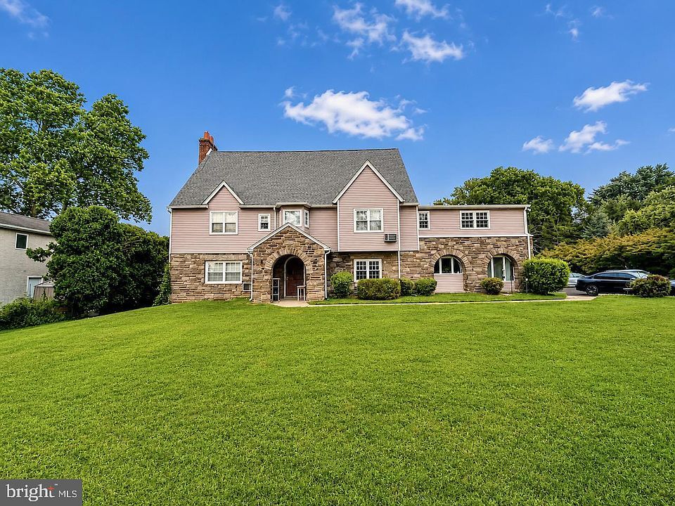 2250 Boyd Rd, Huntingdon Valley, PA for Sale