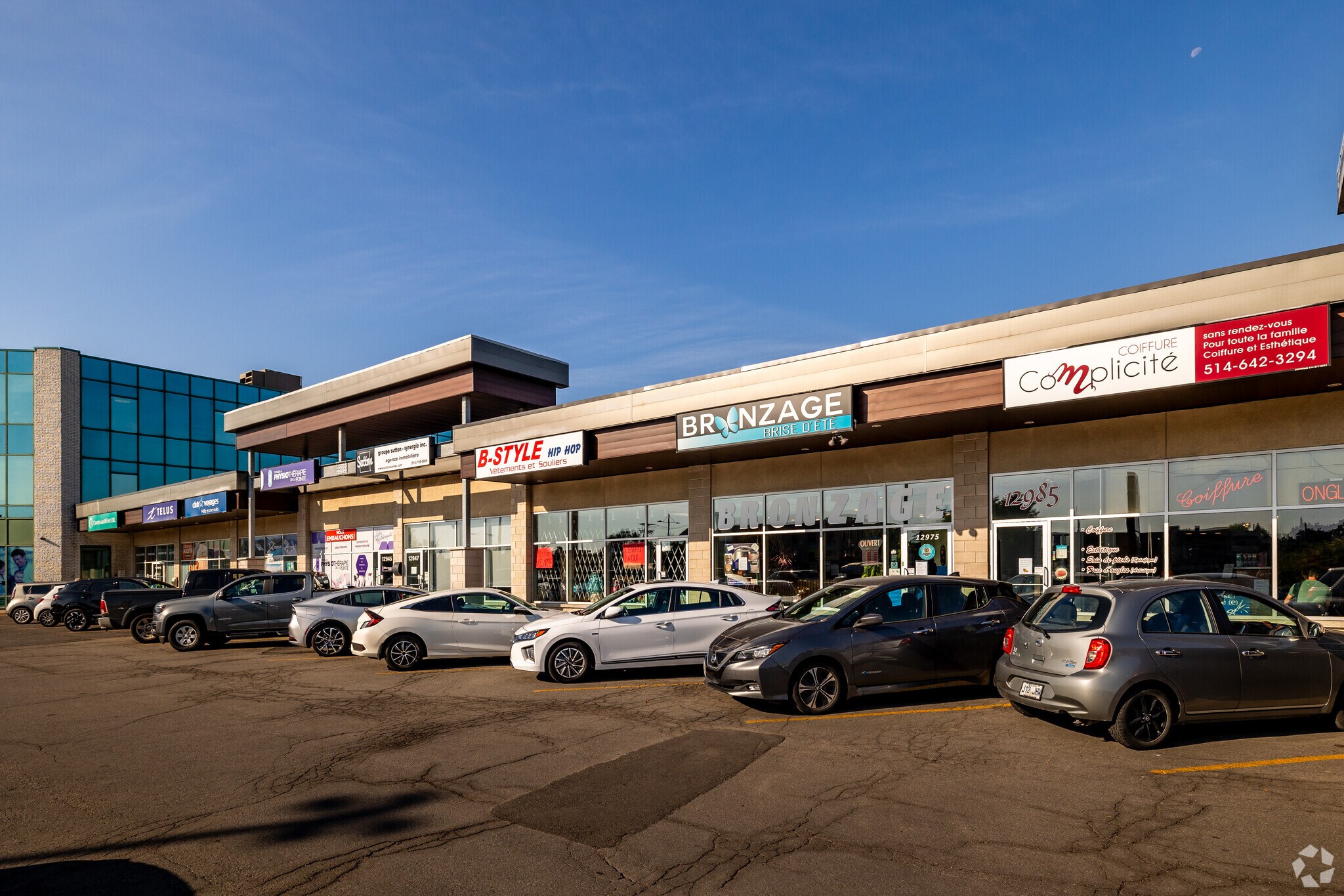 12915-13055 Rue Sherbrooke E, Montréal, QC for Rent