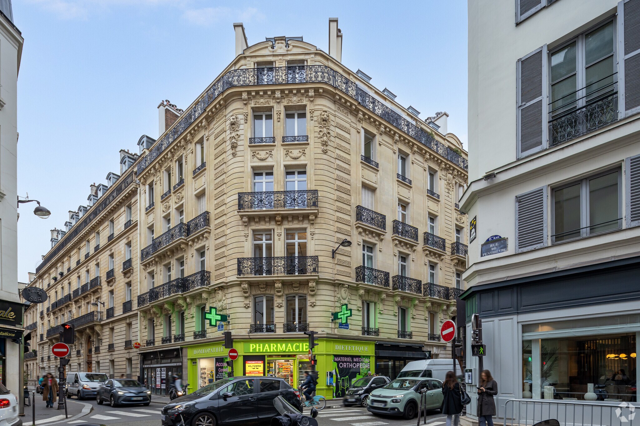 29 Rue De Miromesnil, Paris, PAR for Rent