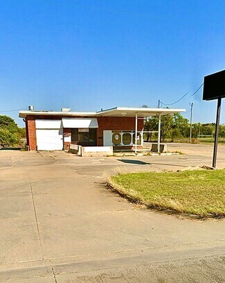 Topeka, KS undefined - 3840 SW Topeka Blvd