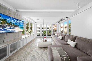 Miami Beach, FL undefined - 124 11th St