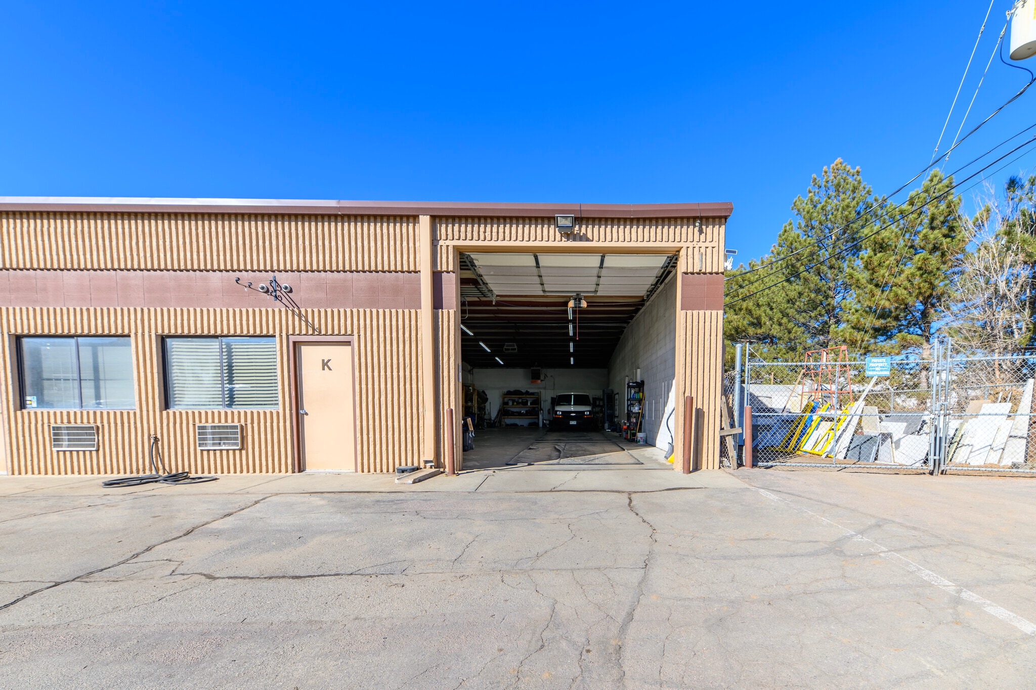 955 E 58th Ave, Denver, CO for Rent