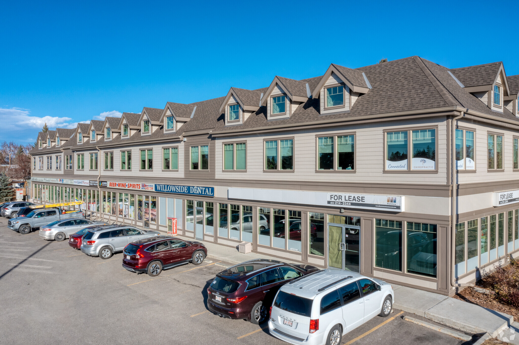 580 Acadia Dr SE, Calgary, AB for Rent