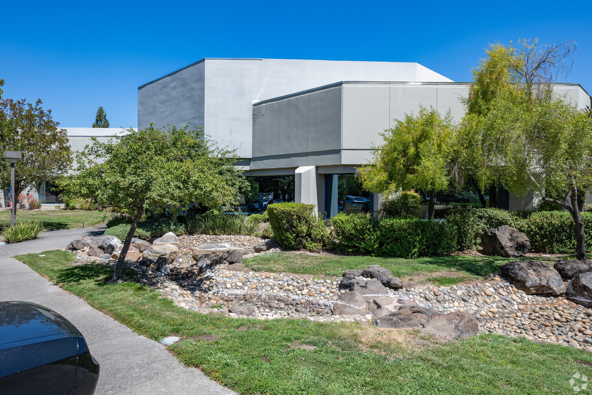 3636 N Laughlin Rd, Santa Rosa, CA for Rent