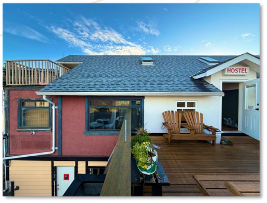 4454 Willingdon Av, Powell River, BC for Sale