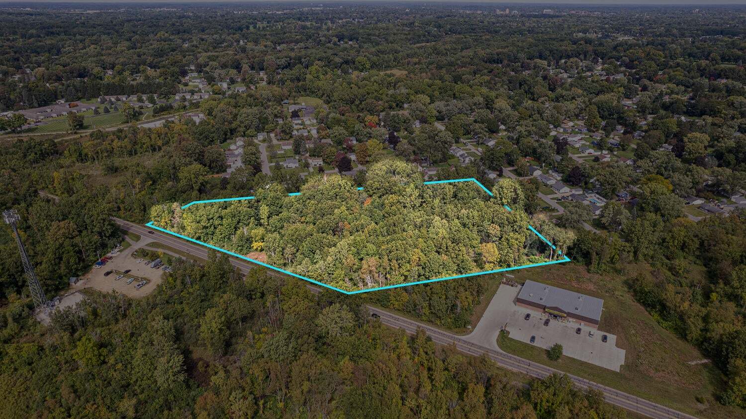 3855 Weatherwax dr, Jackson, MI for Sale