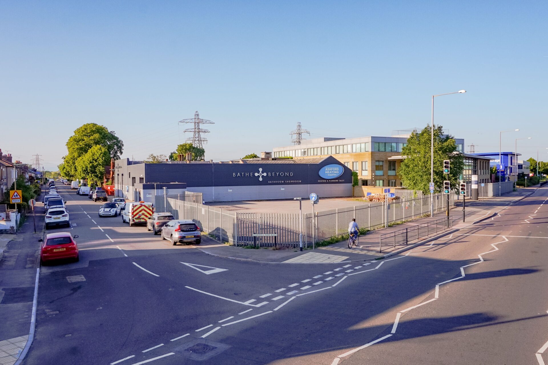 193 London Rd, Staines, MDS for Sale