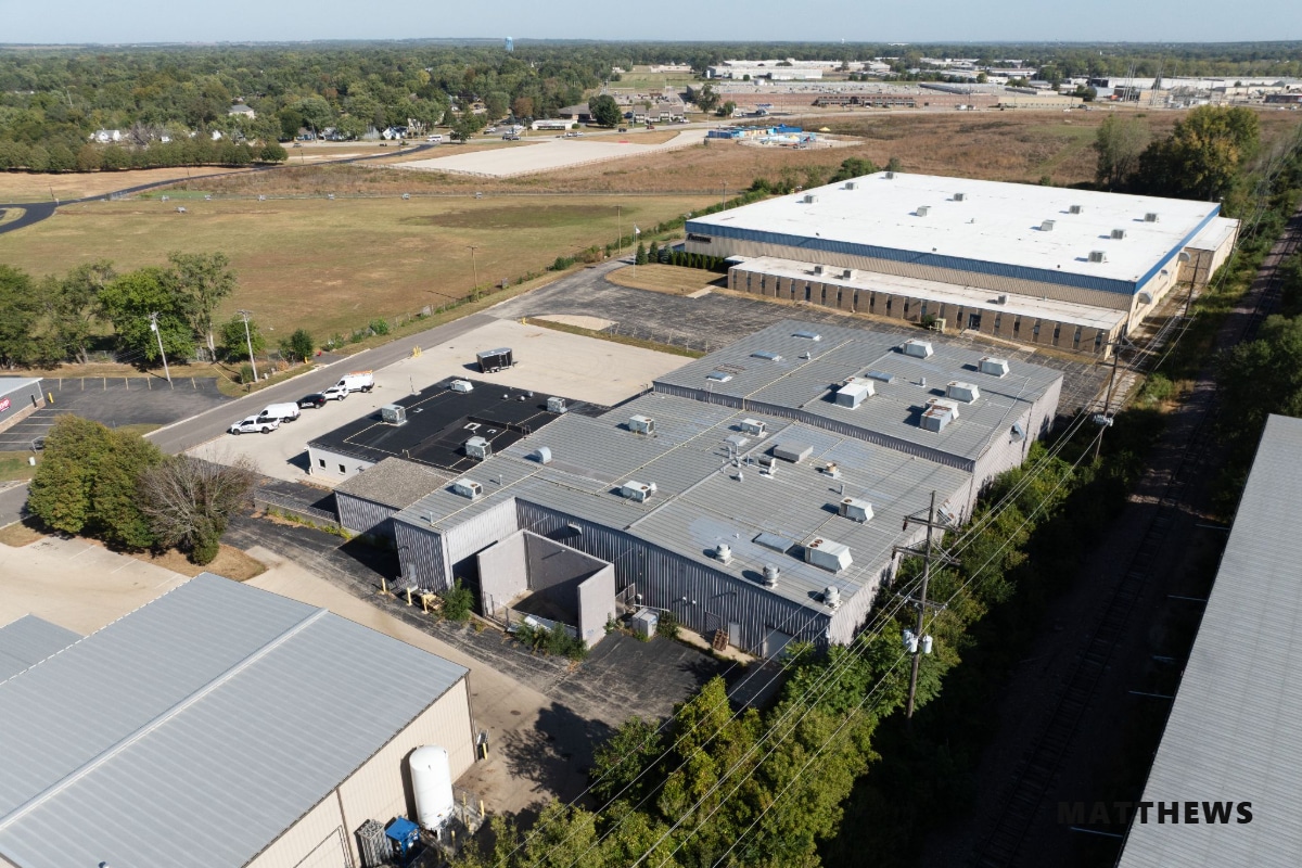 5701 Industrial Ave, Loves Park, IL for Sale