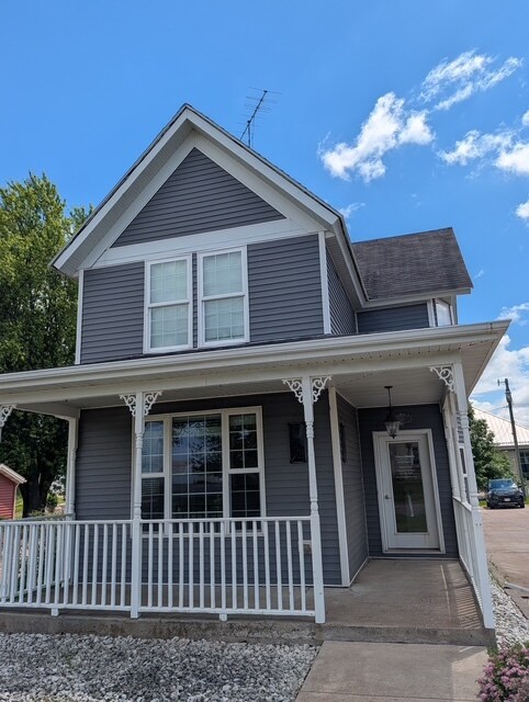 830 E Broadway Ave, Medford, WI for Rent