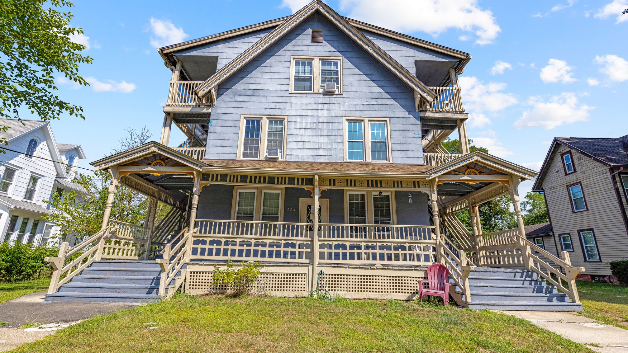 424 West St, Bristol, CT for Sale