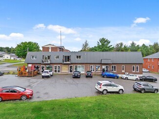 St-François-Xavier-de-Brompton, QC Freestanding - 95-99 Principale Rue