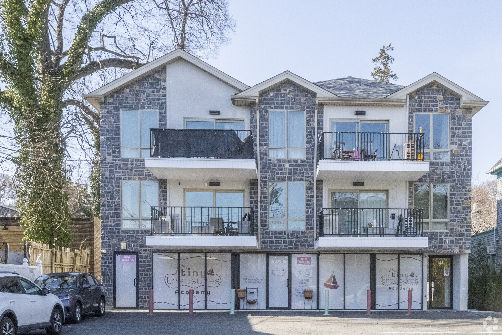 360 Van Duzer St, Staten Island, NY for Sale
