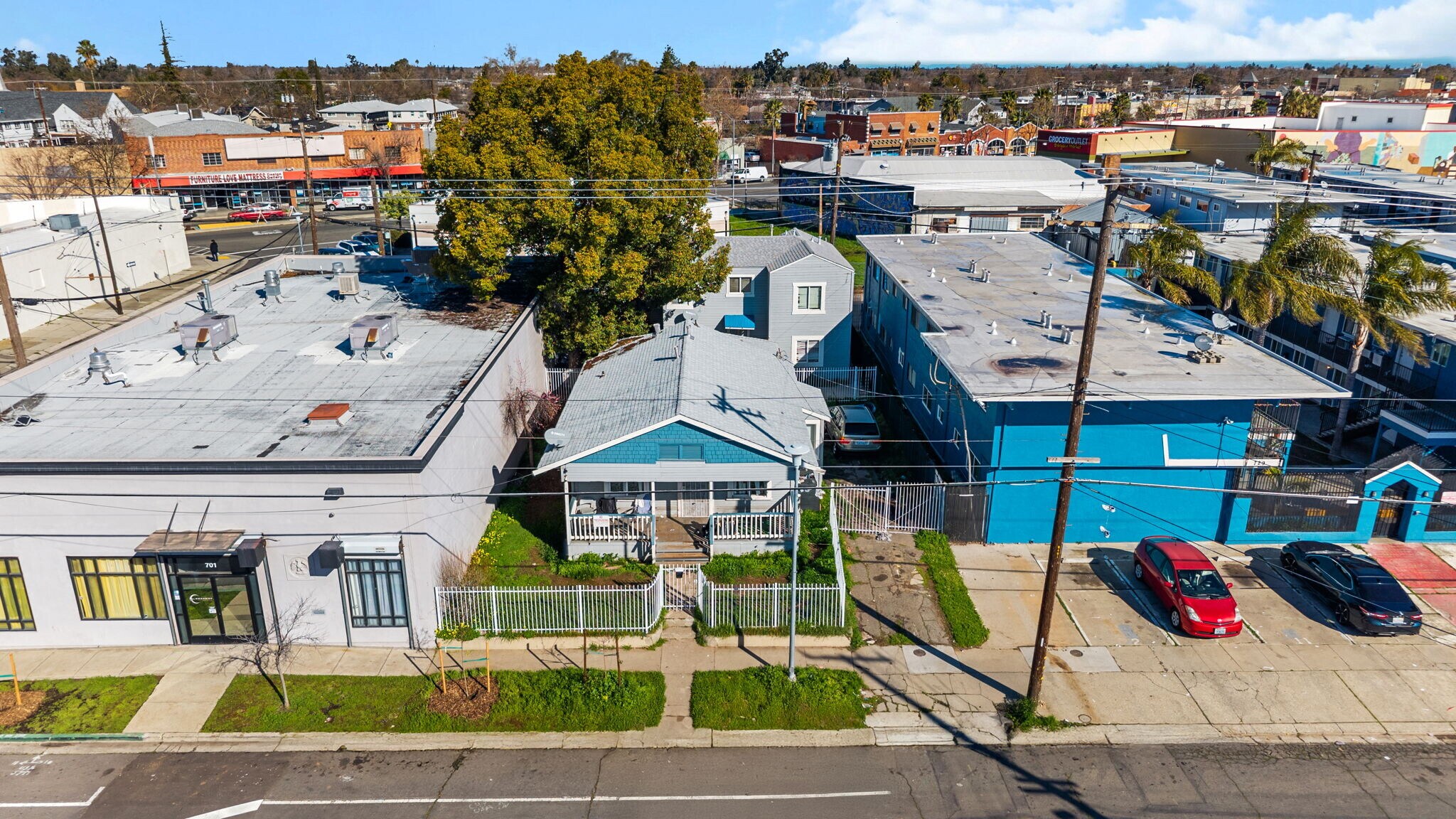 715 Dixieanne Ave, Sacramento, CA for Sale
