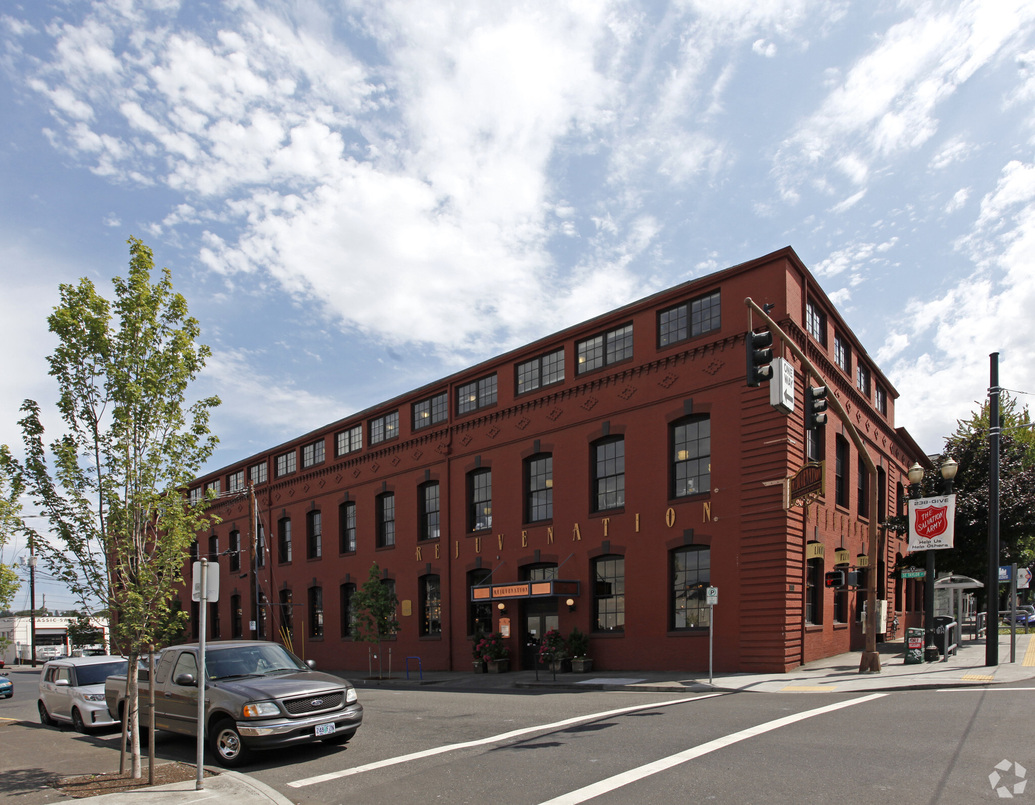 1100-1108 SE Grand Ave, Portland, OR for Rent