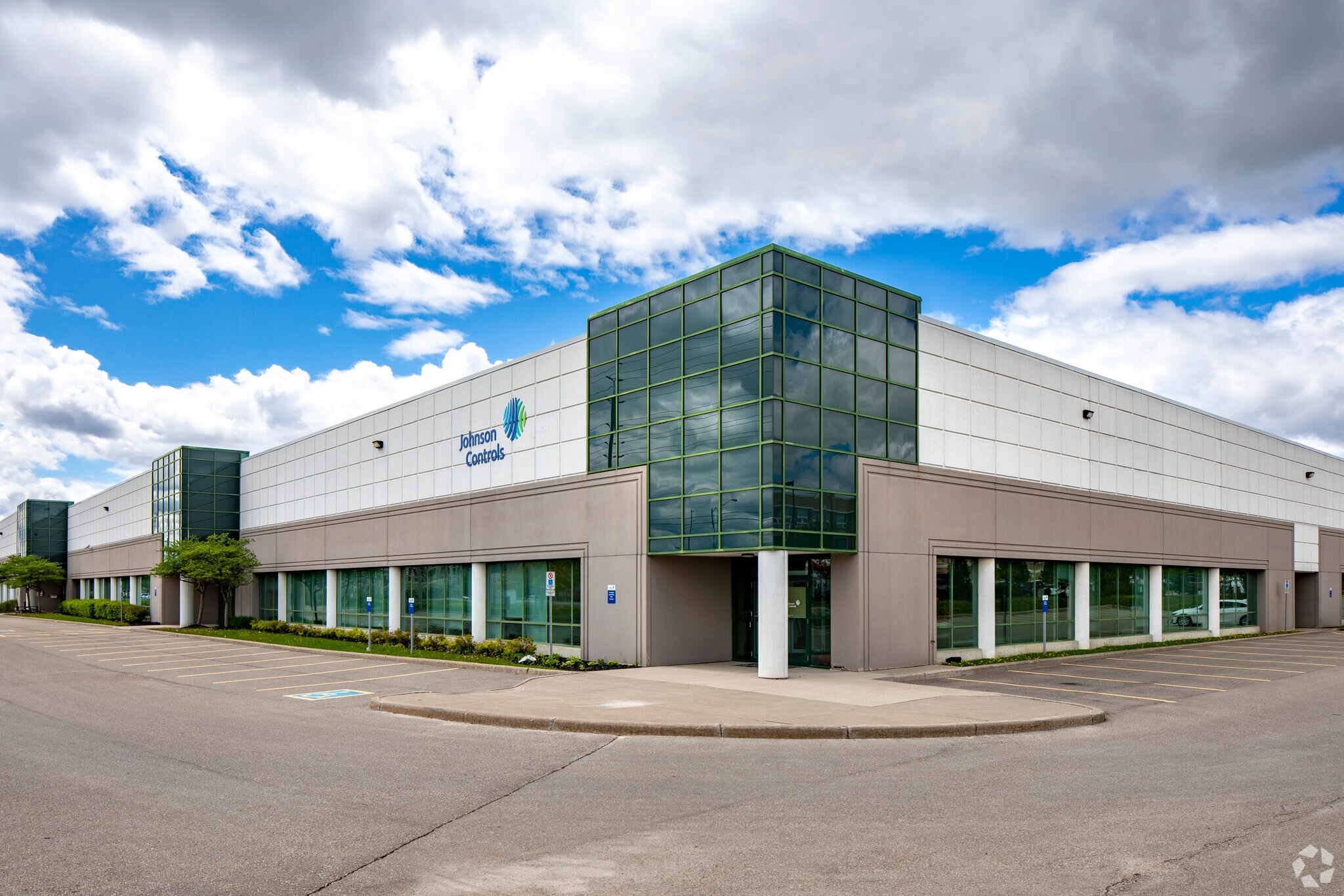 2400 Skymark Ave, Mississauga, ON for Rent