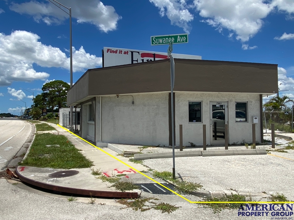 7963 Tamiami Trl, Sarasota, FL for Rent