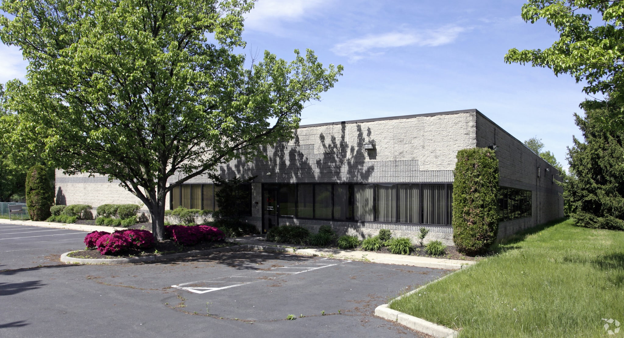 215 Executive Dr, Moorestown, NJ for Sale