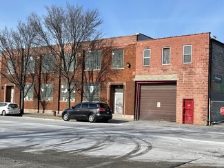 Chicago, IL Showroom - 3130-3136 W Chicago Ave