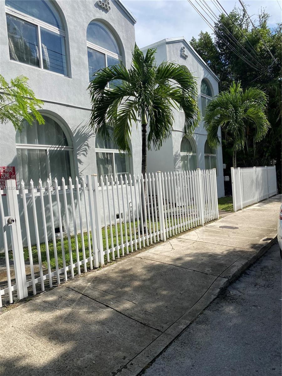 345 NW 34th St, Miami, FL for Sale