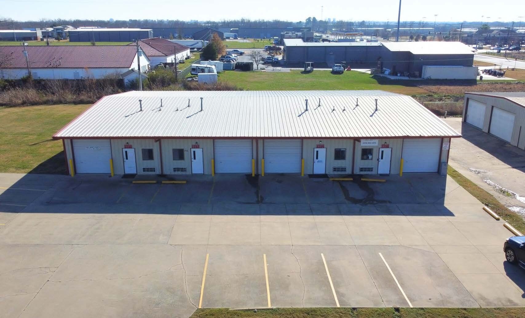 1710-1716 W Acorn Dr, Rogers, AR for Rent