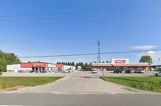 Perth East, ON Freestanding - 2954 Ontario St