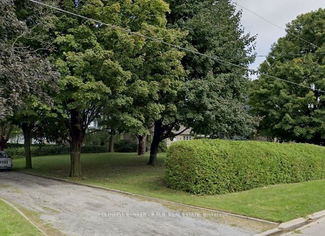 Oshawa, ON Residential - 900 Parklane Ave