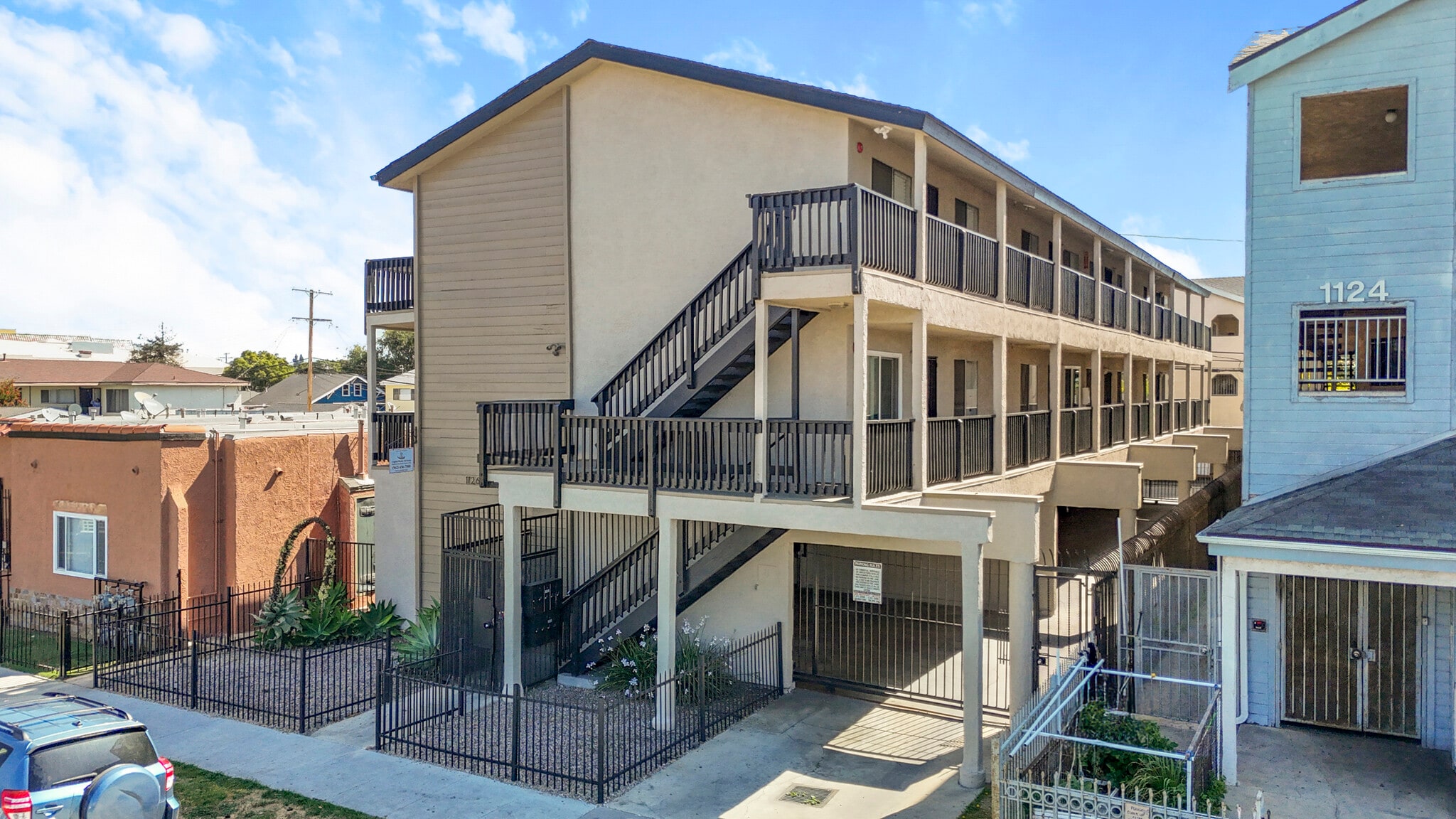 1126 Raymond Ave, Long Beach, CA for Sale
