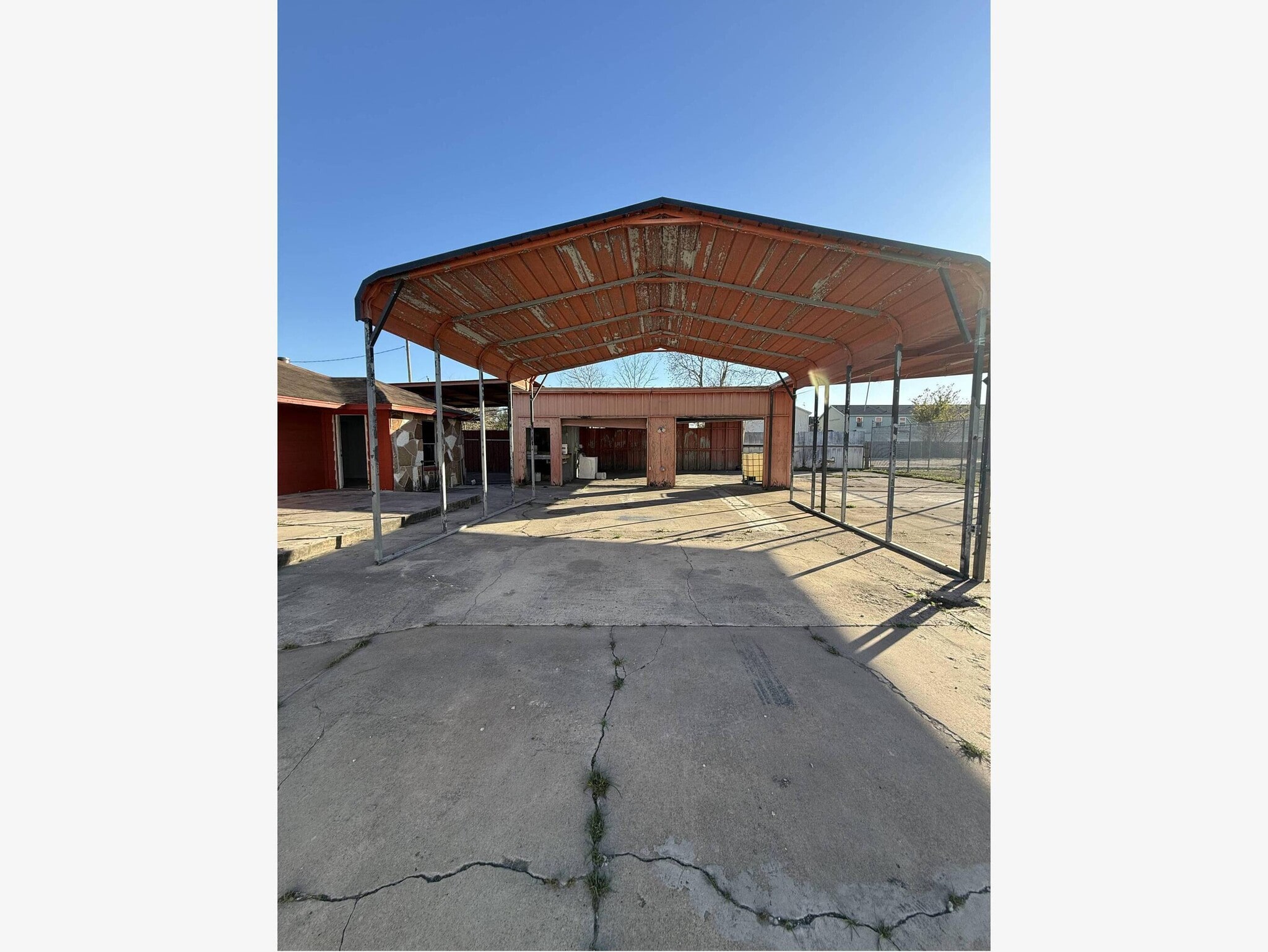 2712 Shaver St, Pasadena, TX for Sale