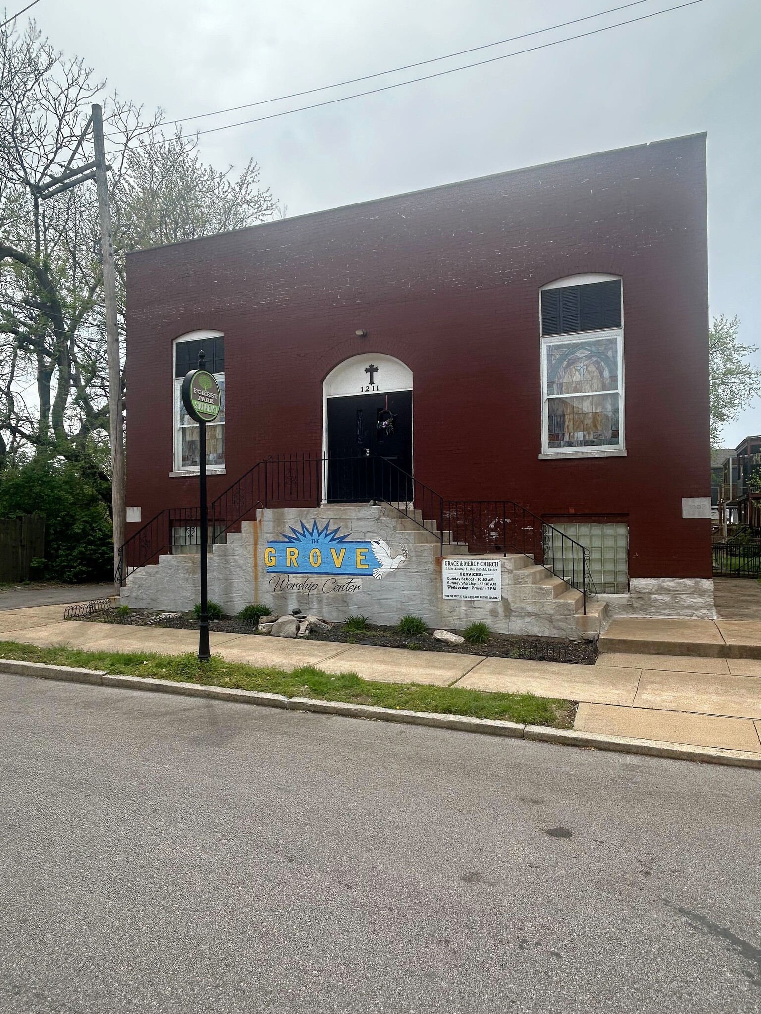 1211 S Newstead Ave, Saint Louis, MO for Rent