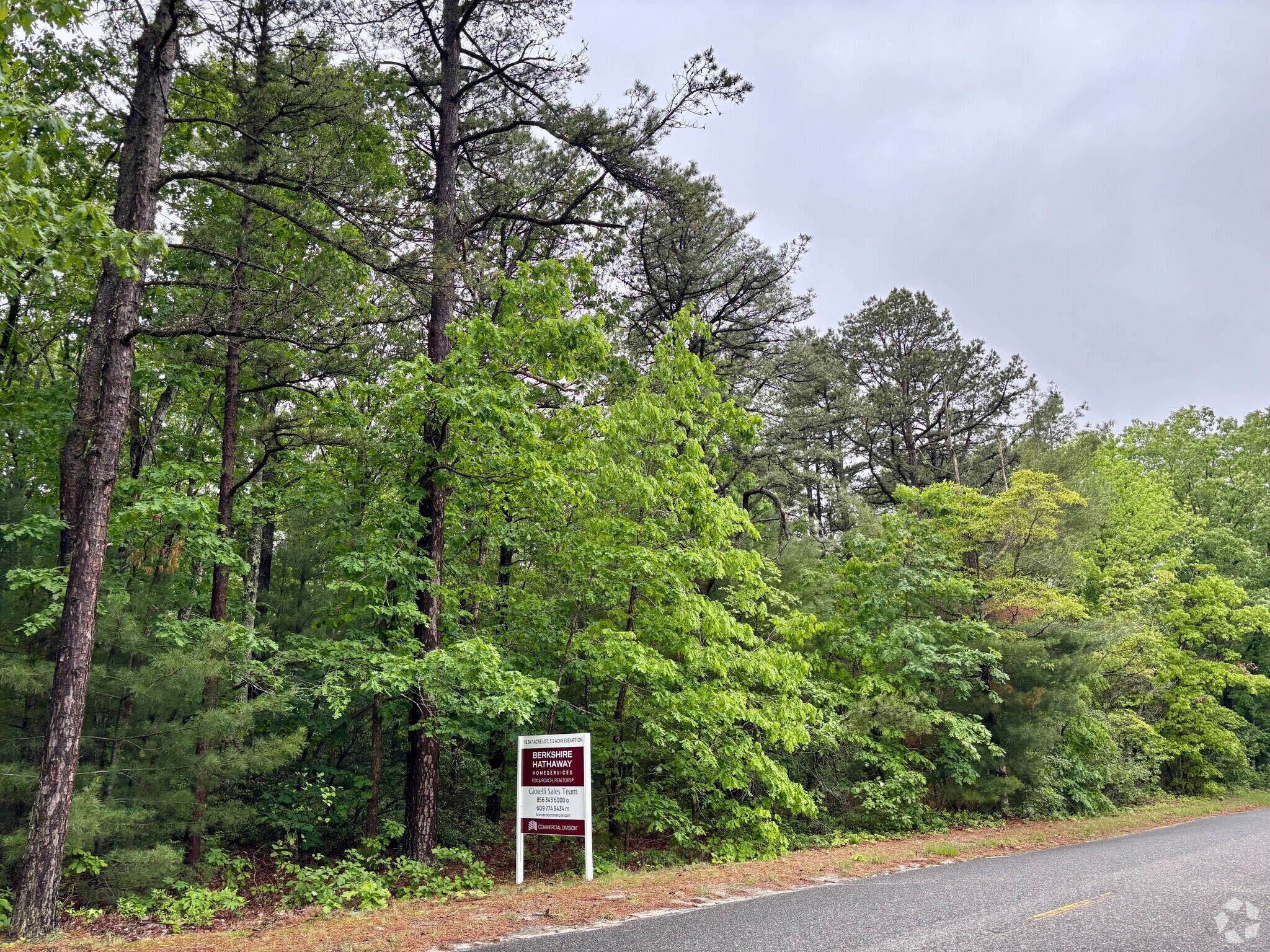 343 Lakedale Rd, Berlin, NJ for Sale