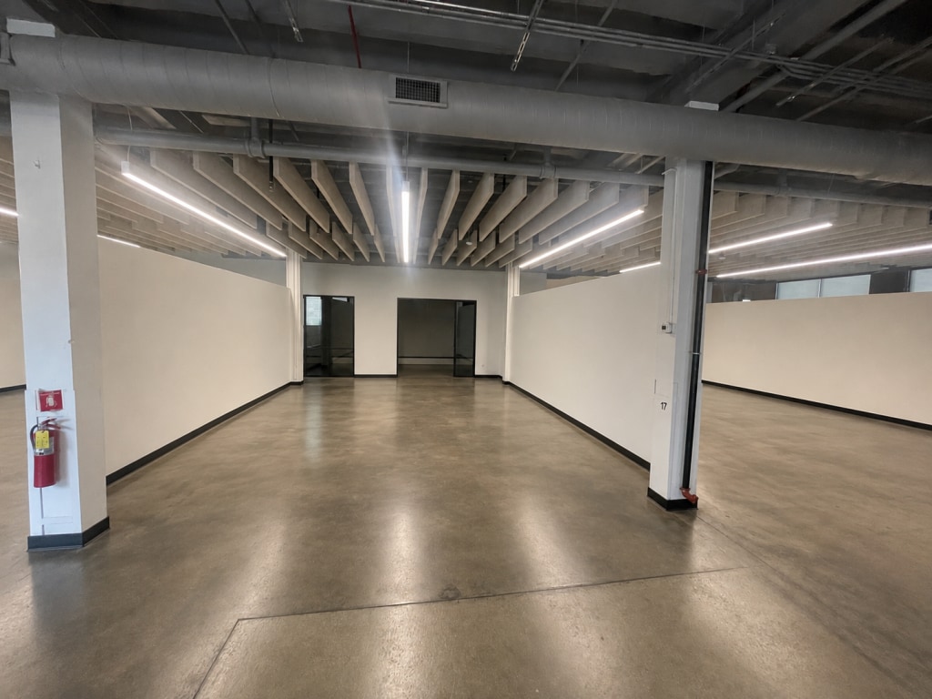 1621 W Carroll Ave, Chicago, IL for Rent