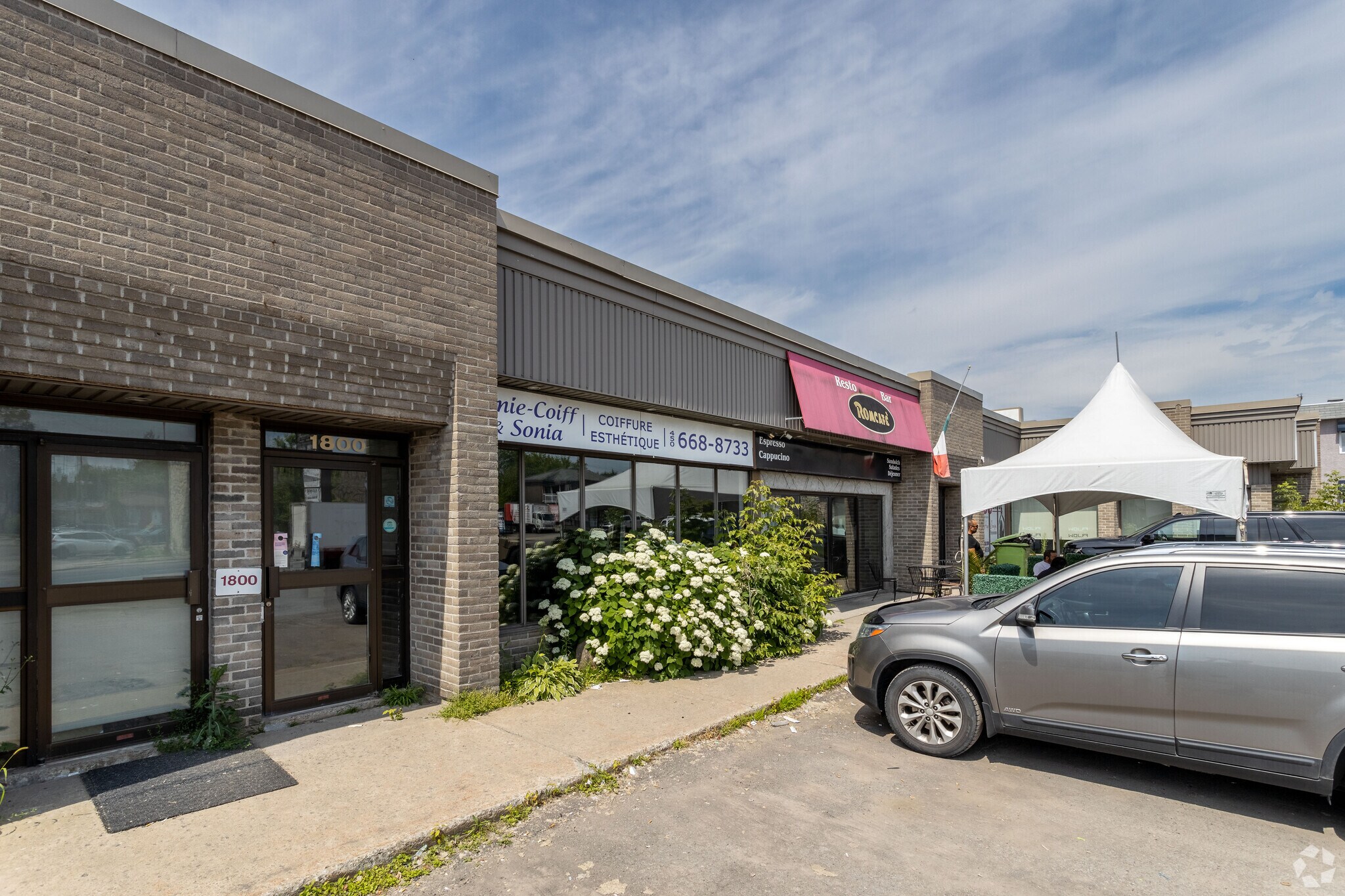 1796-1806 Boul des Laurentides, Laval, QC for Sale