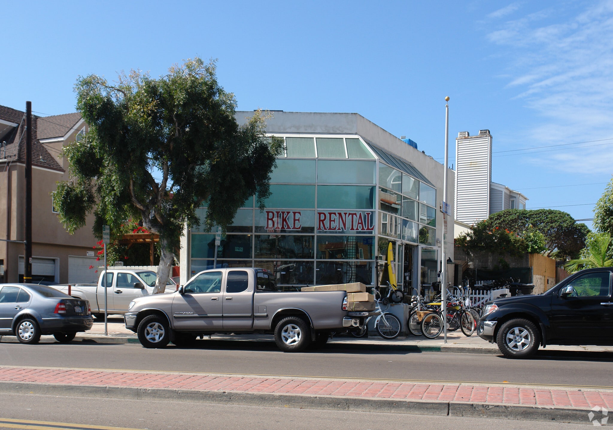 3830 Mission Blvd, San Diego, CA for Sale