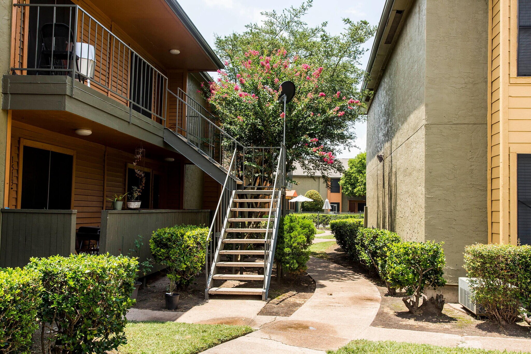 10909 Gulf Fwy Houston, TX 77034 MultiFamily Property for Sale on