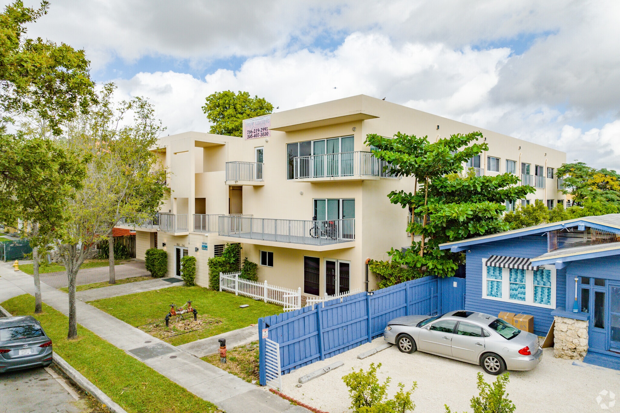 1553 SW 2nd St, Miami, FL for Sale