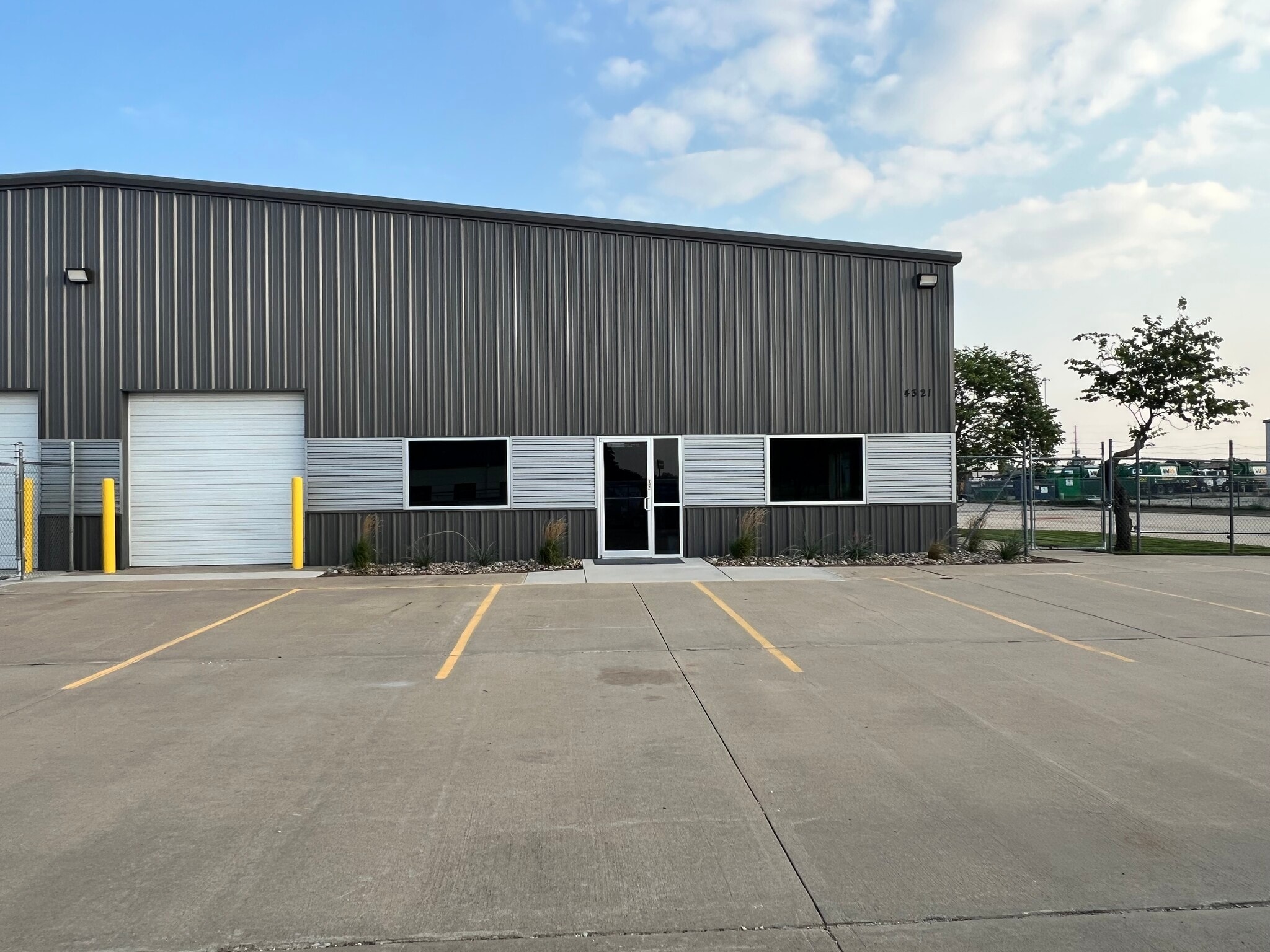 4321 W 29th Cir S, Wichita, KS for Rent
