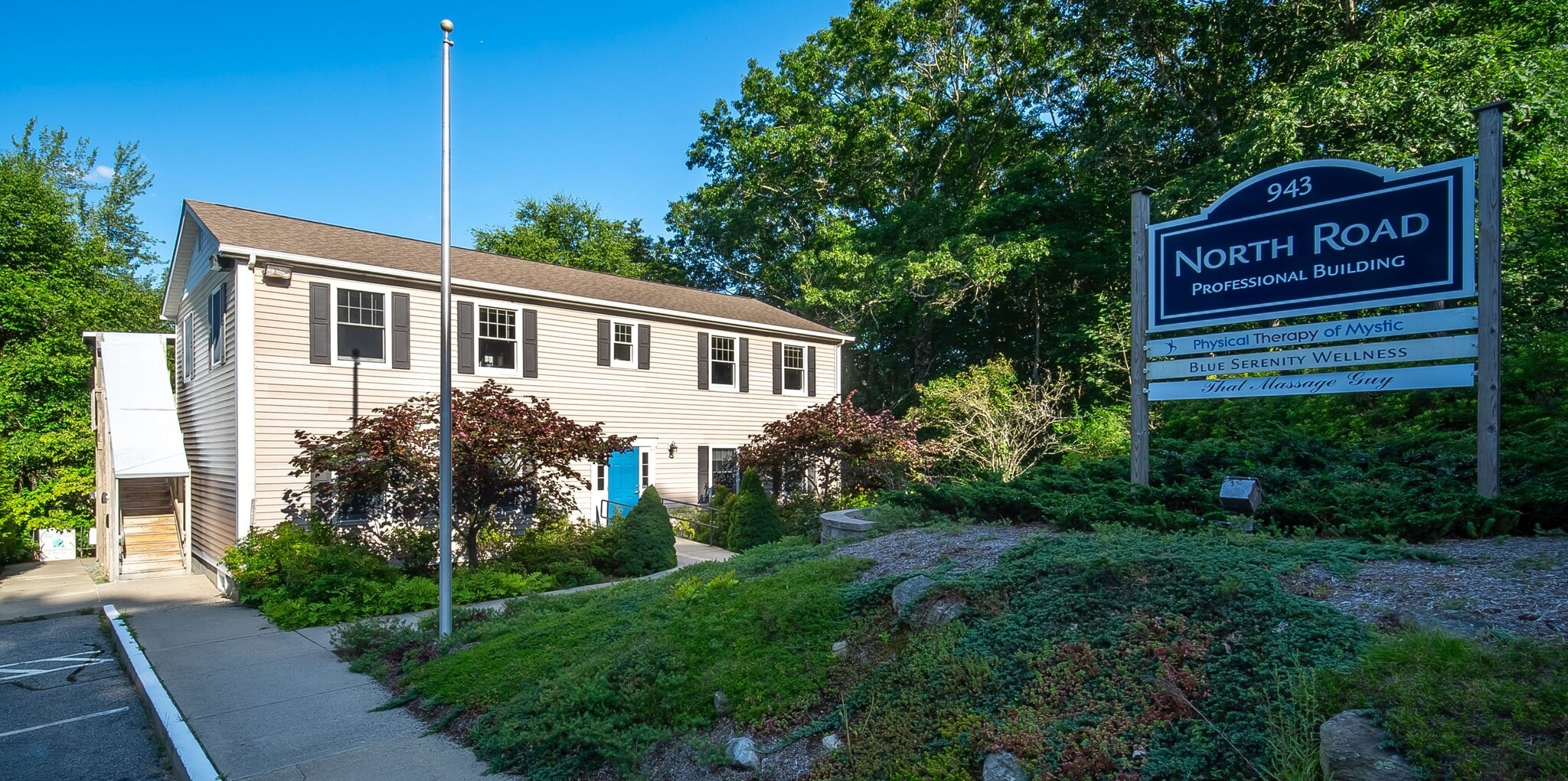 943 North Rd, Groton, CT for Sale