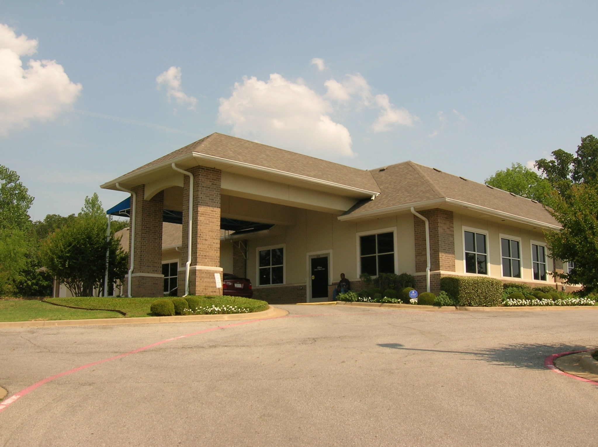 1220 Reba McEntire Ln, Denison, TX for Sale