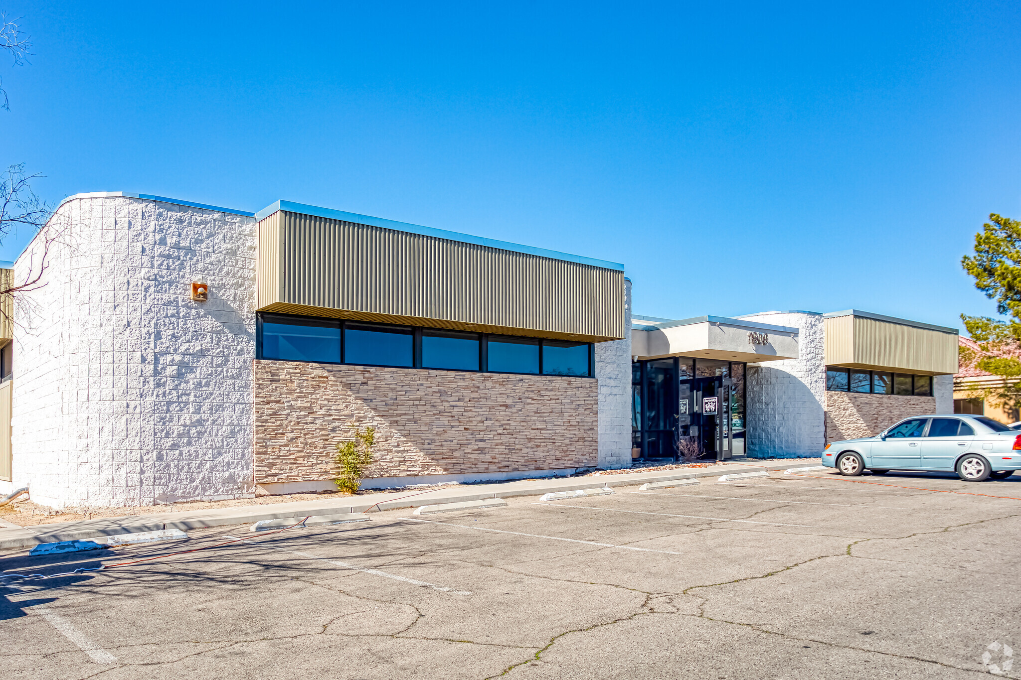 1909 S Jones Blvd, Las Vegas, NV for Rent