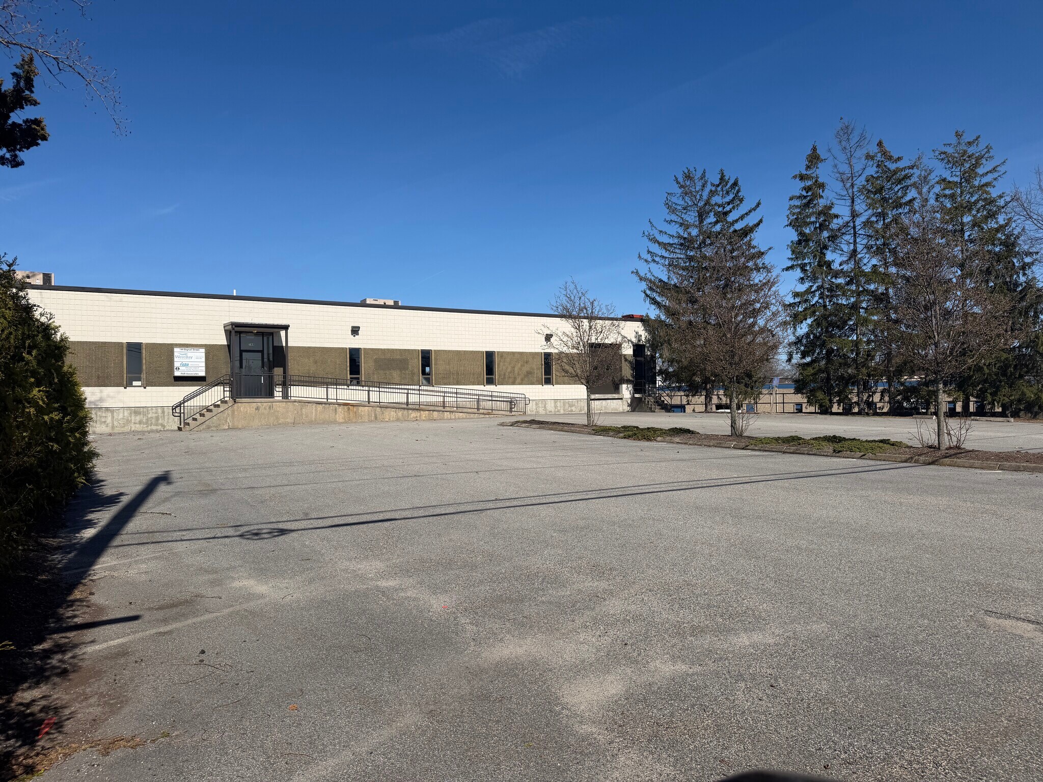 144 Bignall St, Warwick, RI for Rent