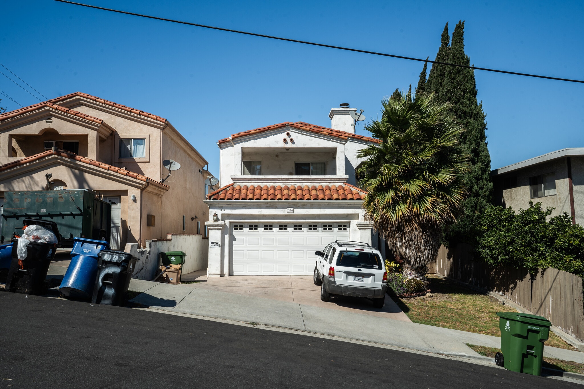 684 W 23rd St, San Pedro, CA for Sale