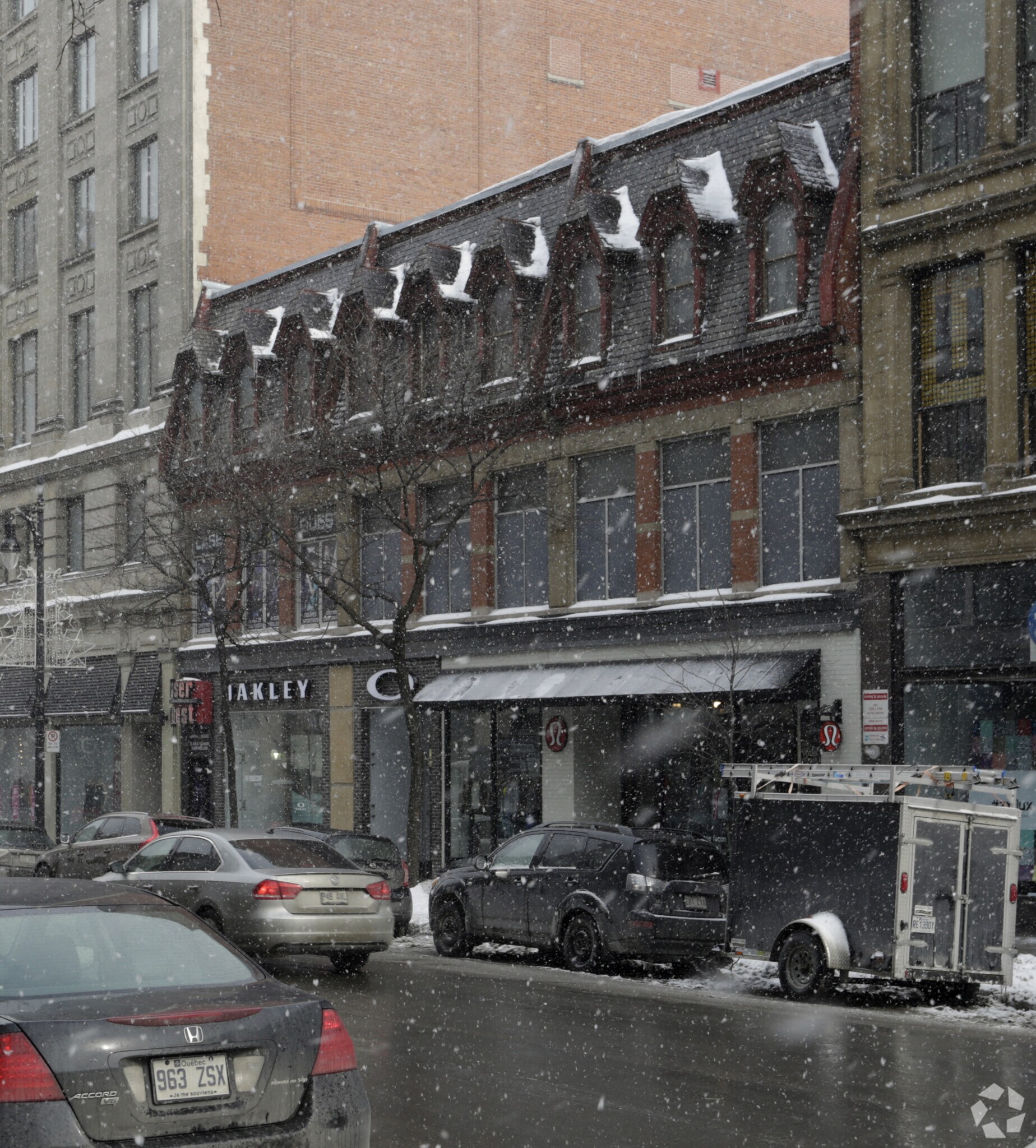 1226-1232 Rue Sainte-Catherine O, Montréal, QC for Rent
