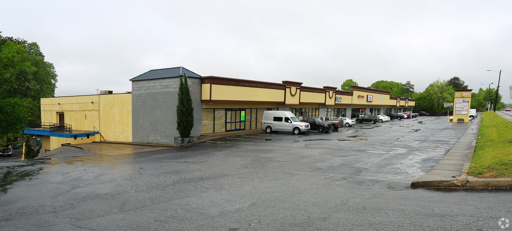 4013 Jonesboro Rd, Forest Park, GA for Rent
