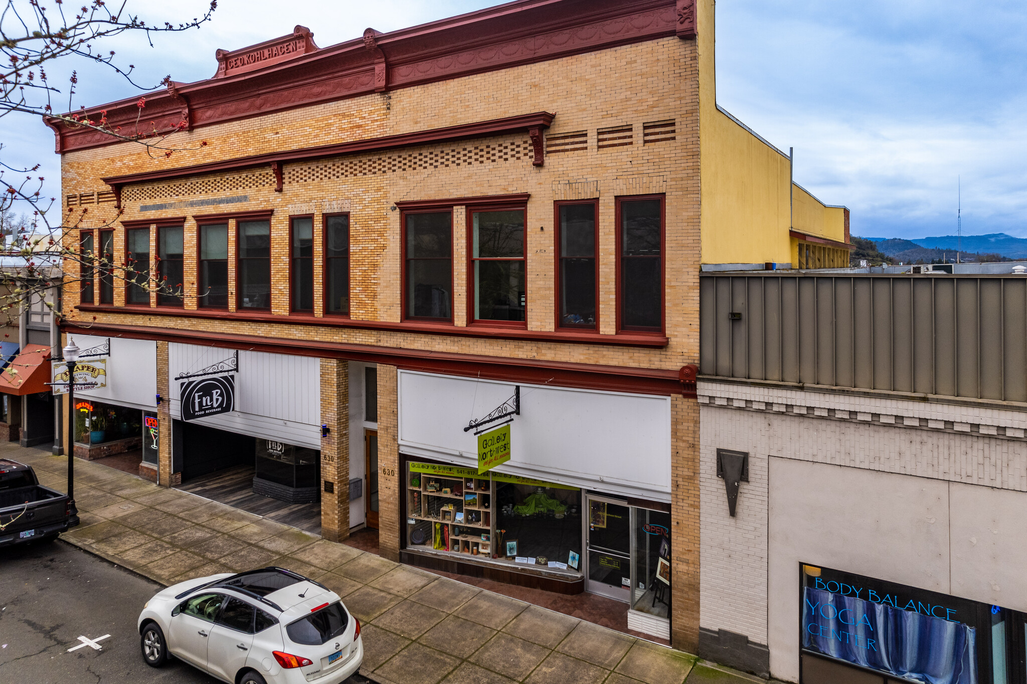 622-630 SE Jackson St, Roseburg, OR for Sale