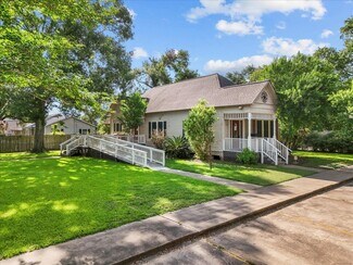 Angleton, TX undefined - 445 E Mulberry St Angleton, TX undefined - 445 E Mulberry St