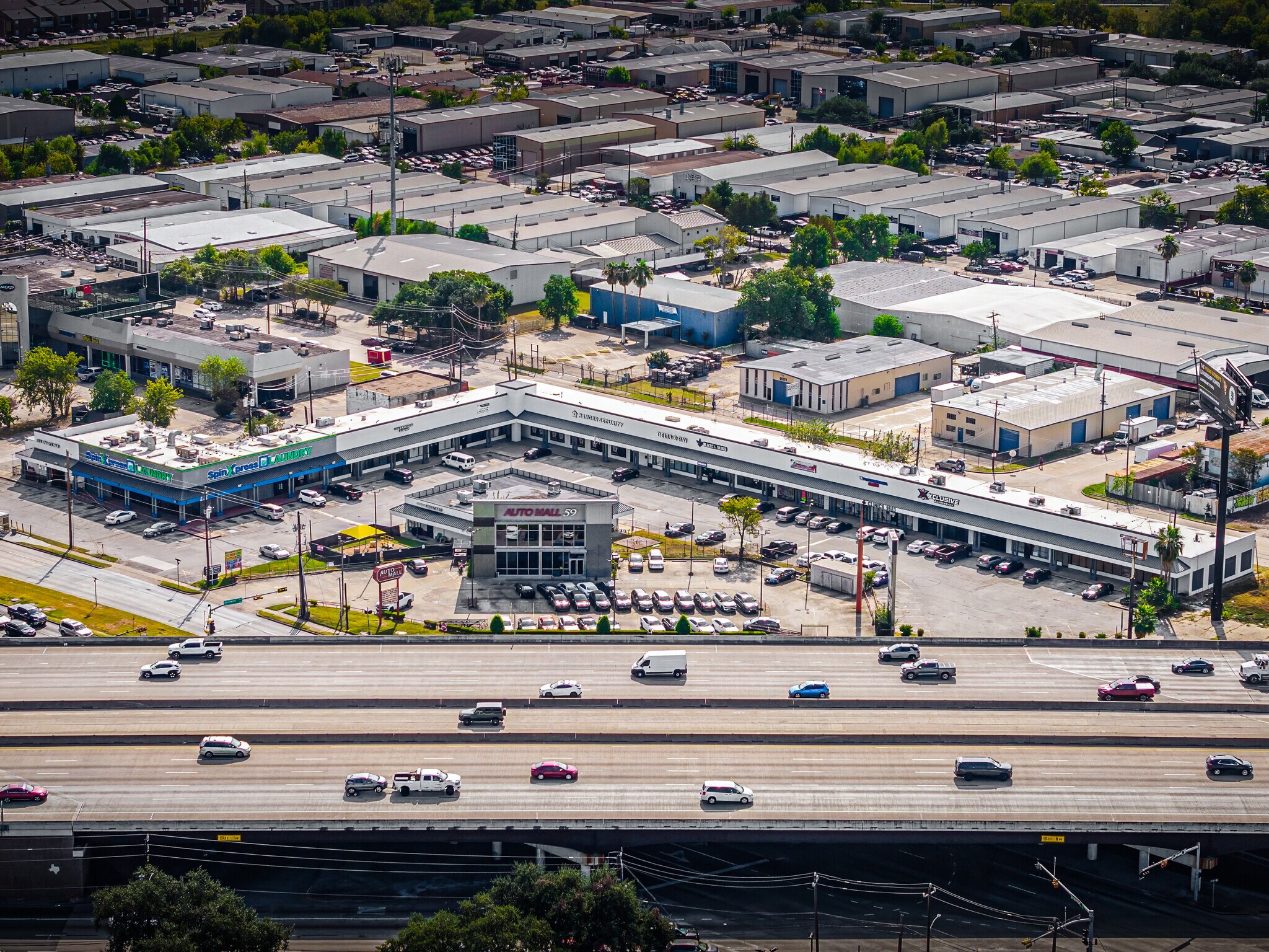 9615-9695 Southwest Fwy, Houston, TX for Rent