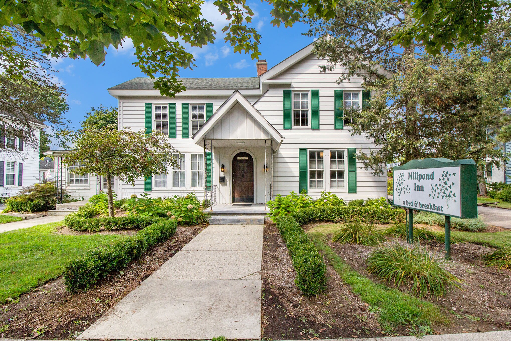 155 N Main St, Clarkston, MI for Sale