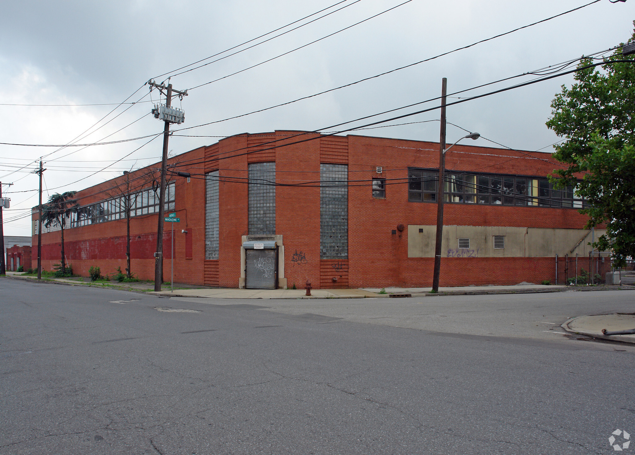 150 Avenue L, Newark, NJ for Rent