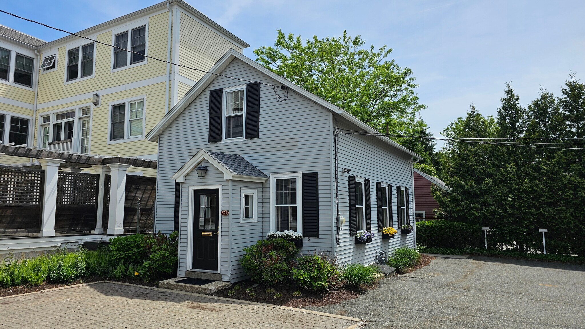52B Waltham St, Lexington, MA for Rent