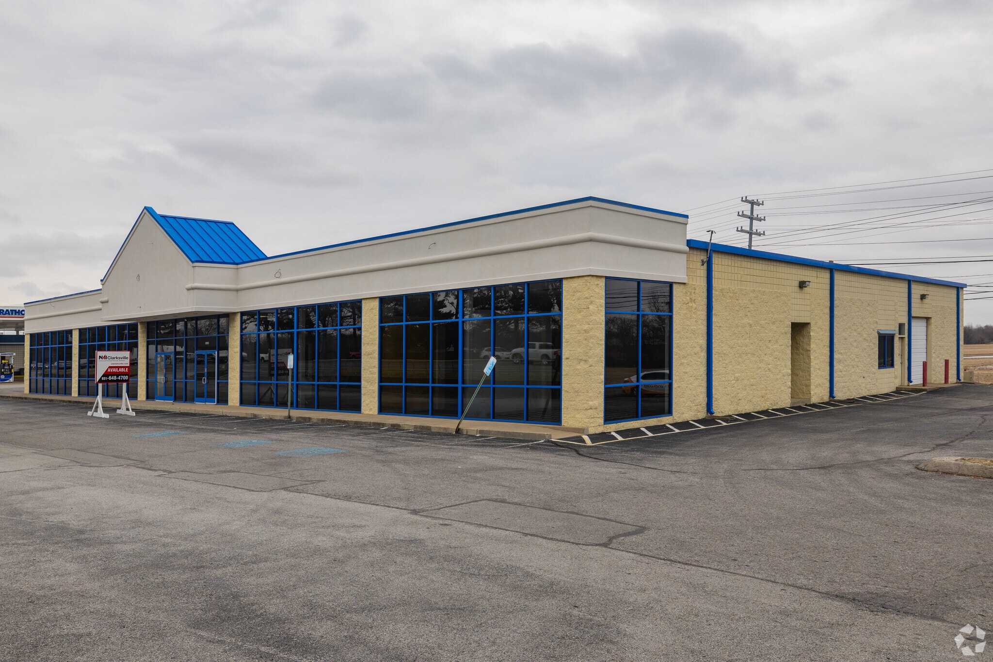 16428 Fort Campbell Blvd, Oak Grove, KY for Rent